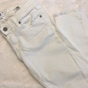 Paige skyline ankle peg white jeans